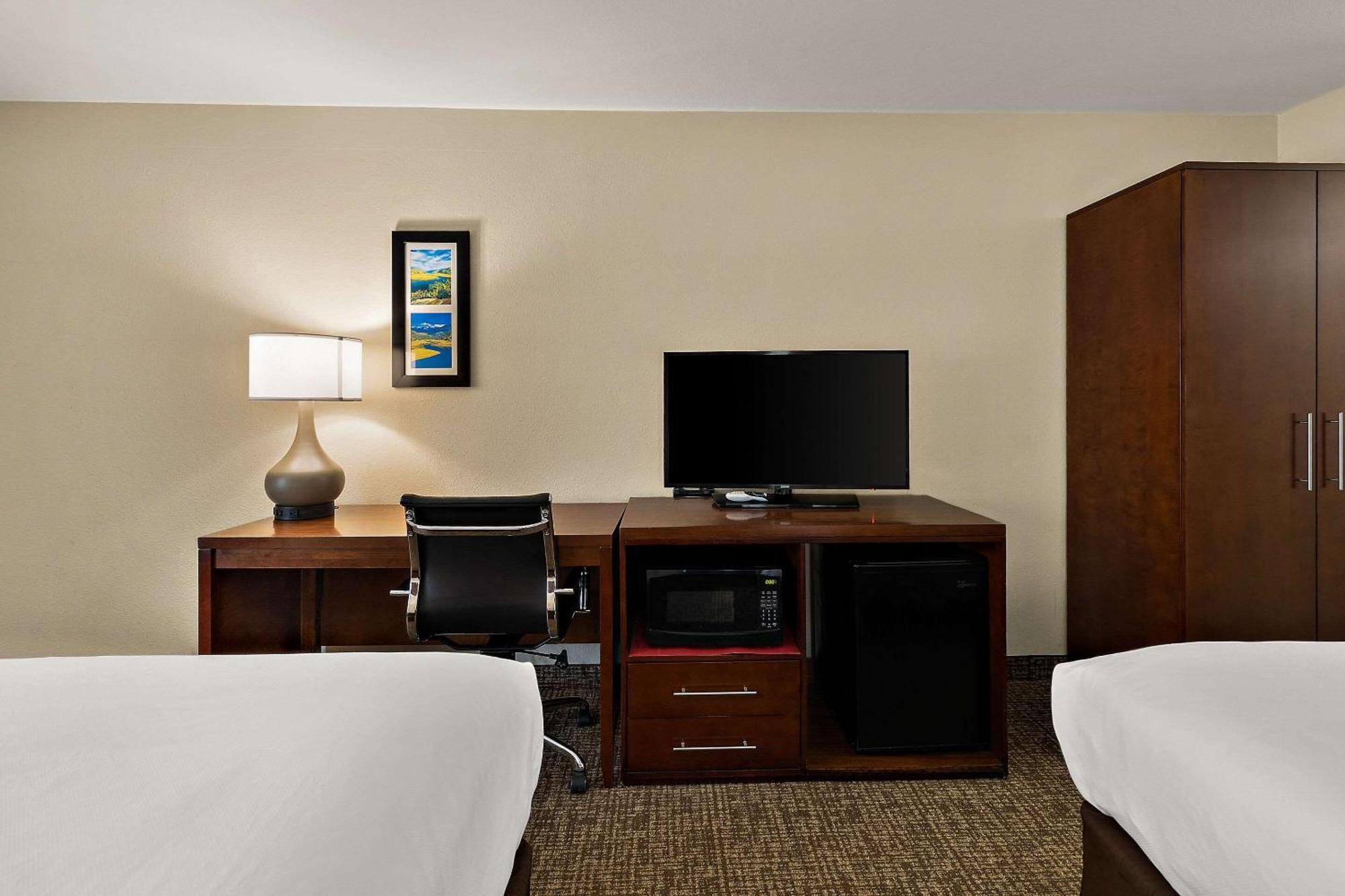 Comfort Inn & Suites Sequoia Kings Canyon Three Rivers Exteriör bild